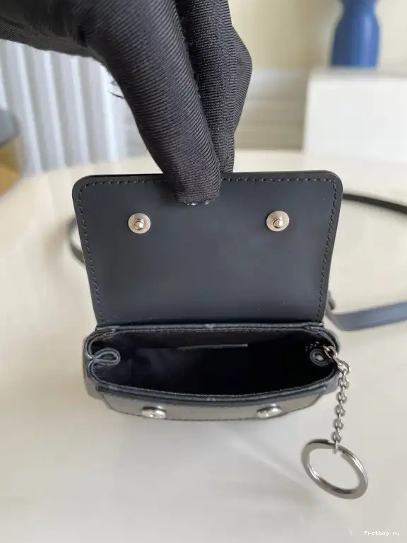 First bag ru LOUIS VUITTON POUCH MINI STEAMER 0616